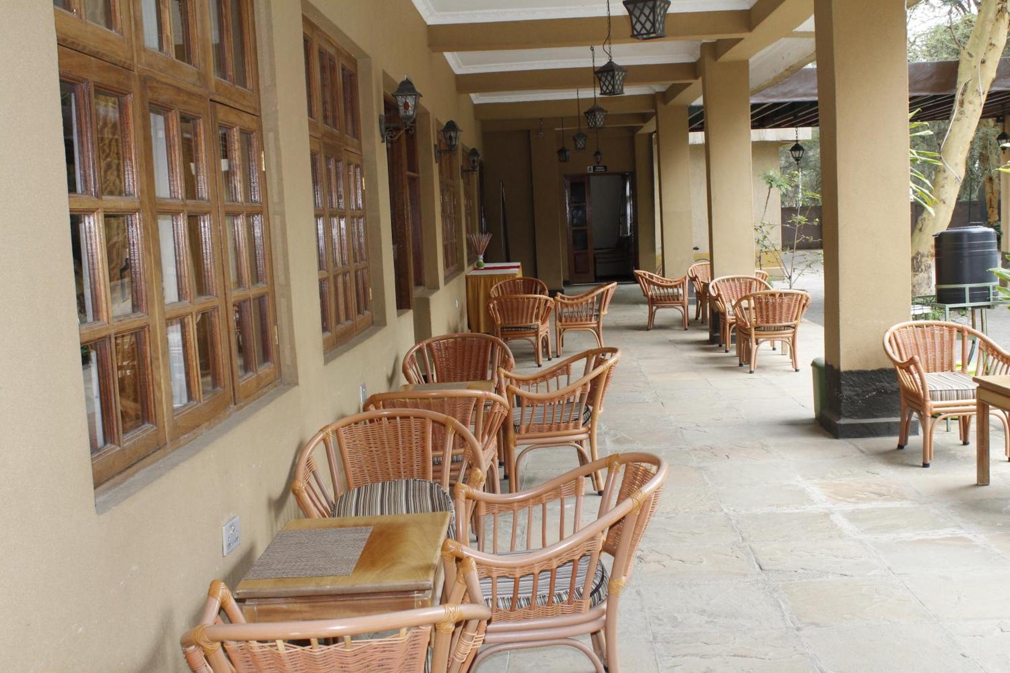 Chambai Hotel Naivasha Extérieur photo