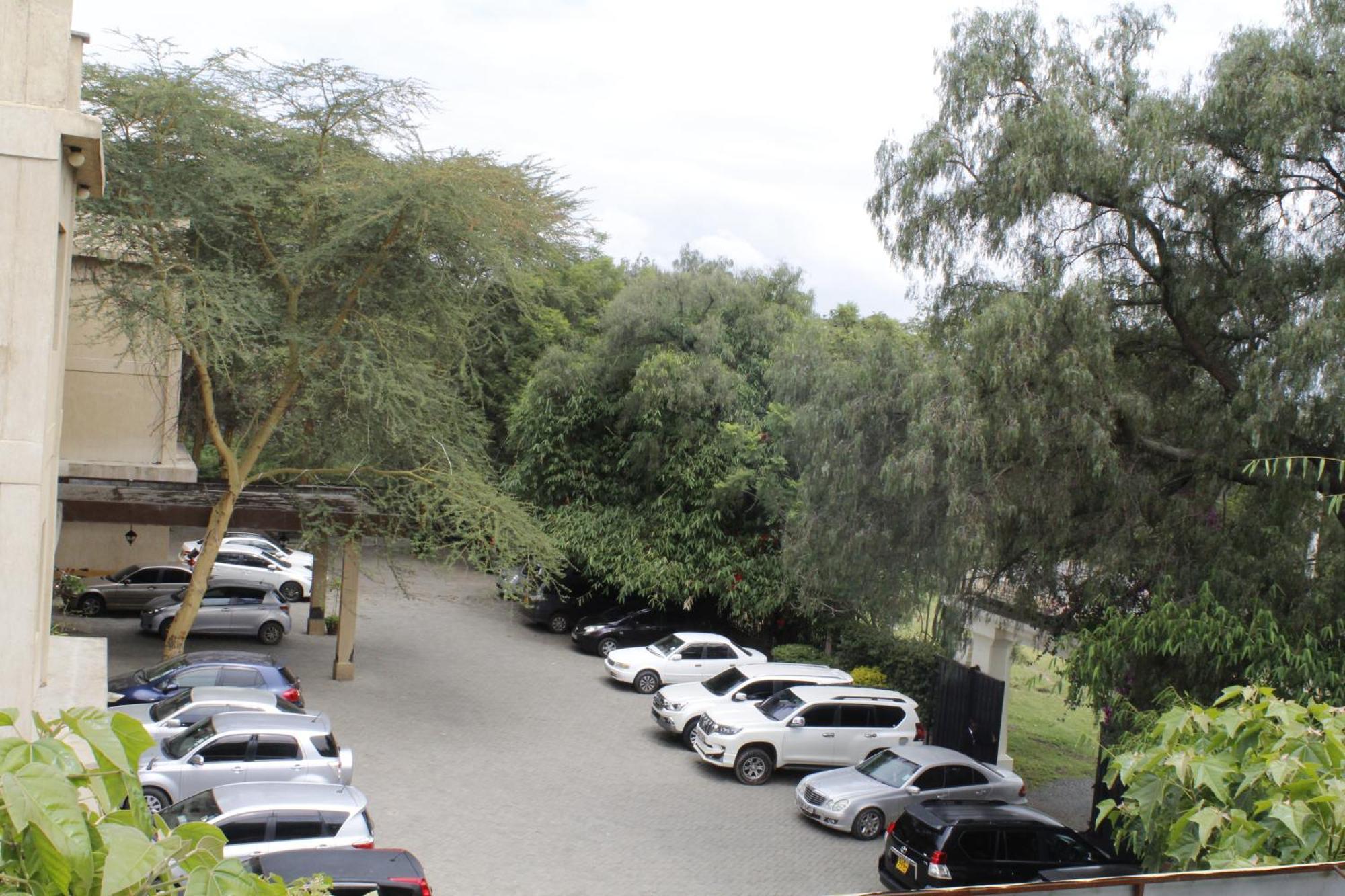 Chambai Hotel Naivasha Extérieur photo