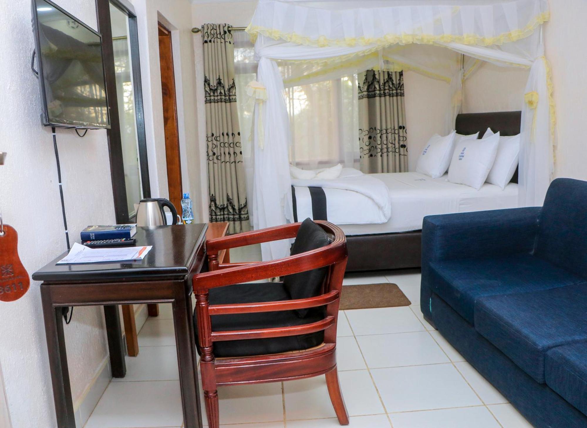 Chambai Hotel Naivasha Extérieur photo