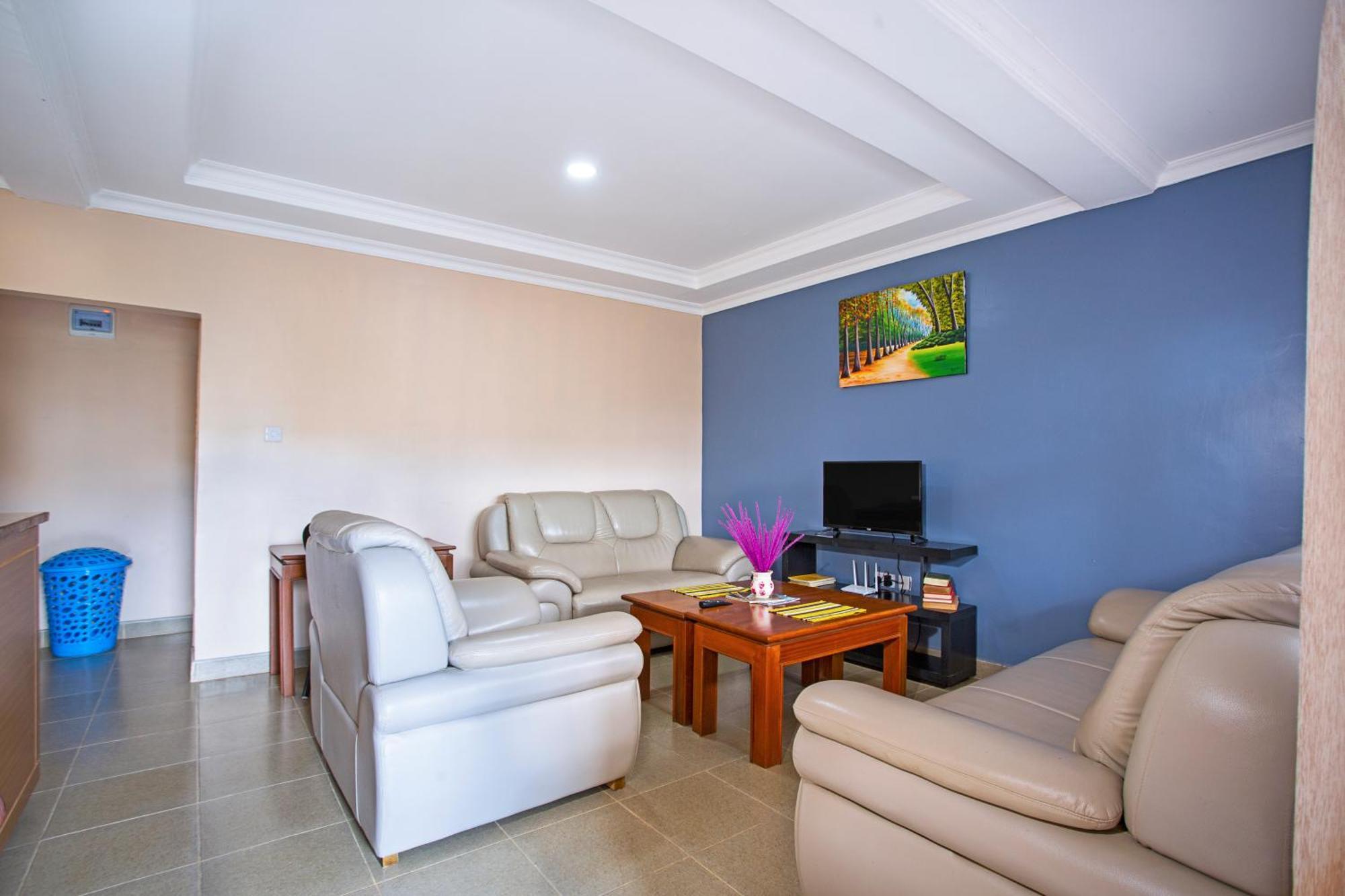 Chambai Hotel Naivasha Extérieur photo
