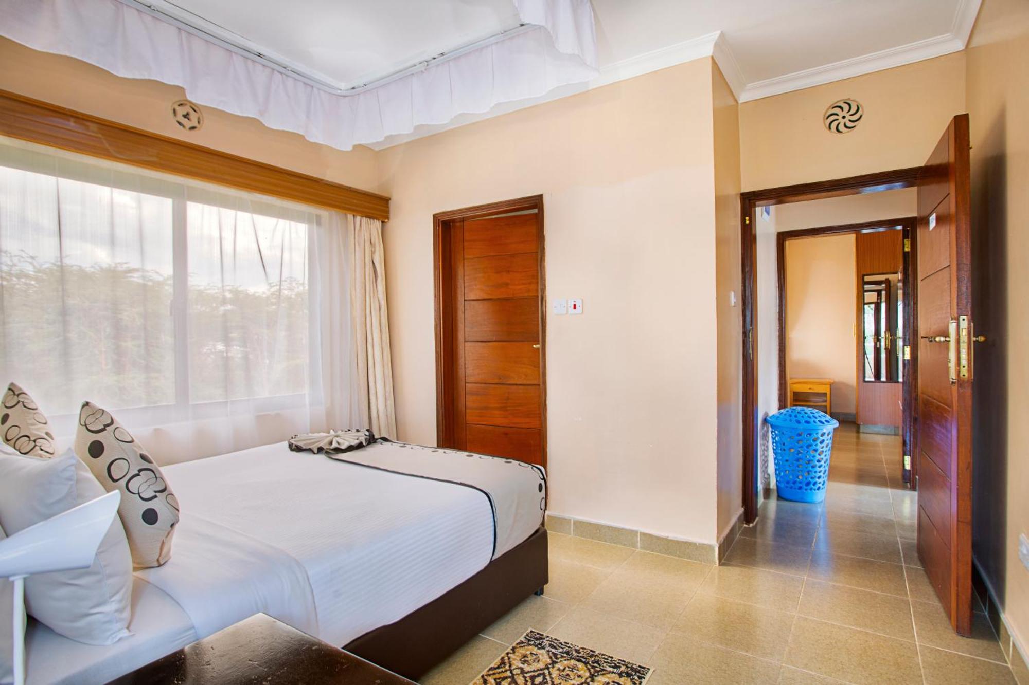 Chambai Hotel Naivasha Extérieur photo