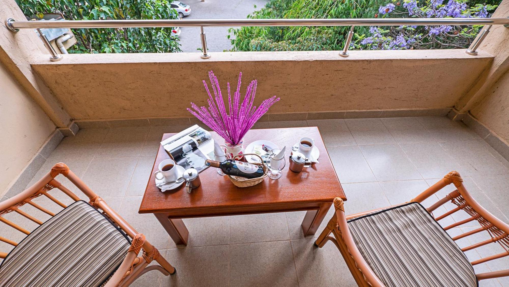 Chambai Hotel Naivasha Extérieur photo