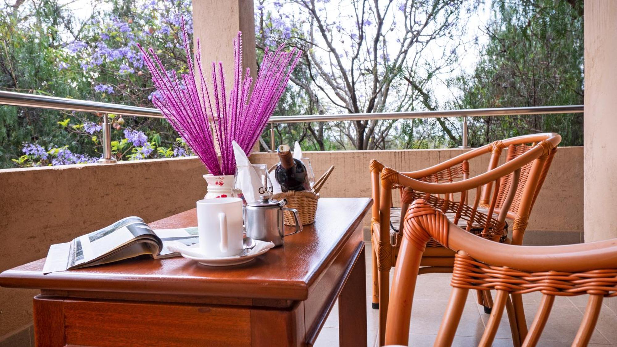 Chambai Hotel Naivasha Extérieur photo