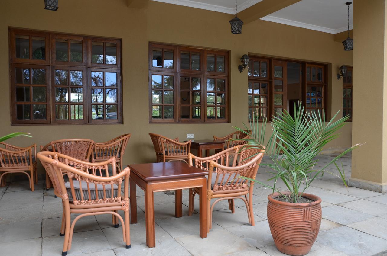 Chambai Hotel Naivasha Extérieur photo