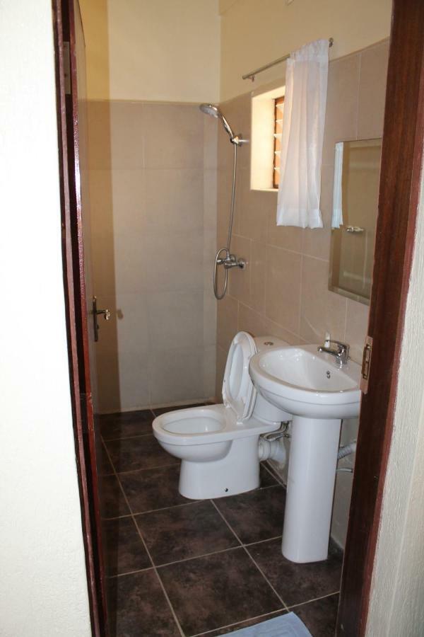 Chambai Hotel Naivasha Extérieur photo
